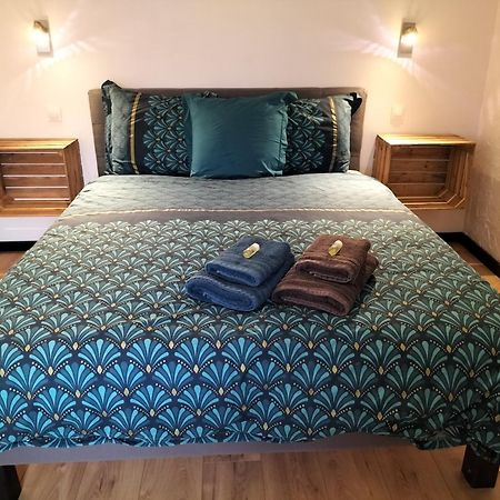 Bed and Breakfast Le Jardin Des Hirondelles Blanzaguet-Saint-Cybard Esterno foto