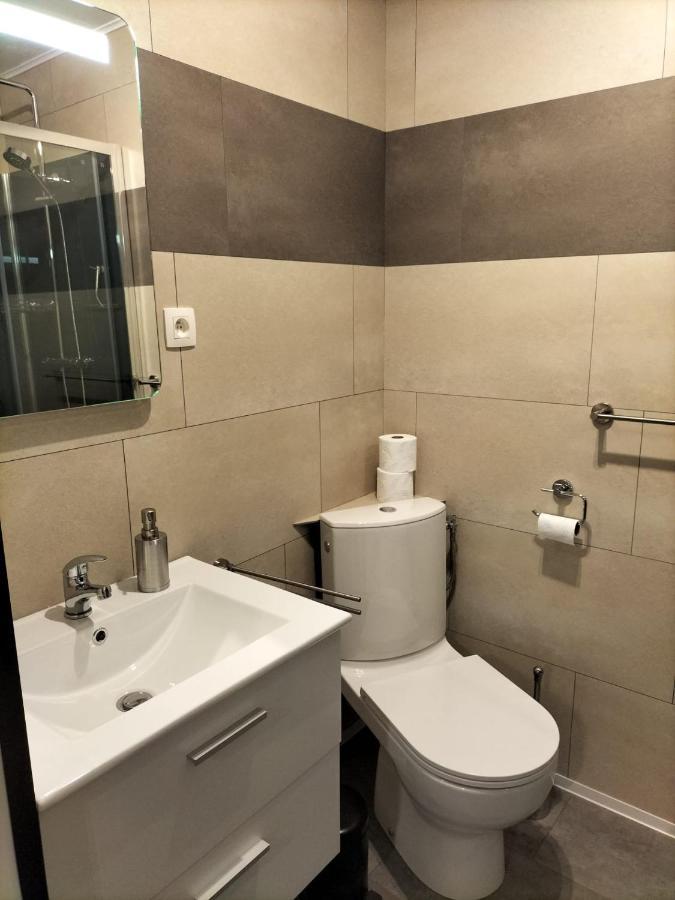 Bed and Breakfast Le Jardin Des Hirondelles Blanzaguet-Saint-Cybard Esterno foto